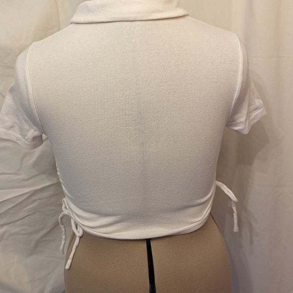 PacCares Cropped Polo with ruched sides Size XS - Picture 4 of 8
